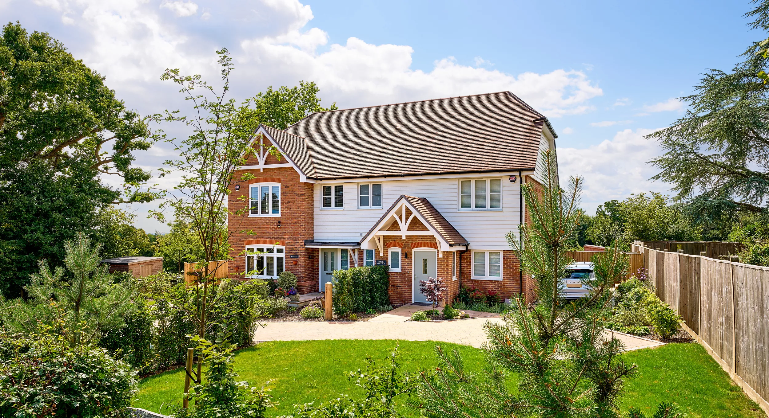 Boughtonwood Homes - Creating beautiful homes of uncompromising quality in selected locations throughout Sussex and Surrey