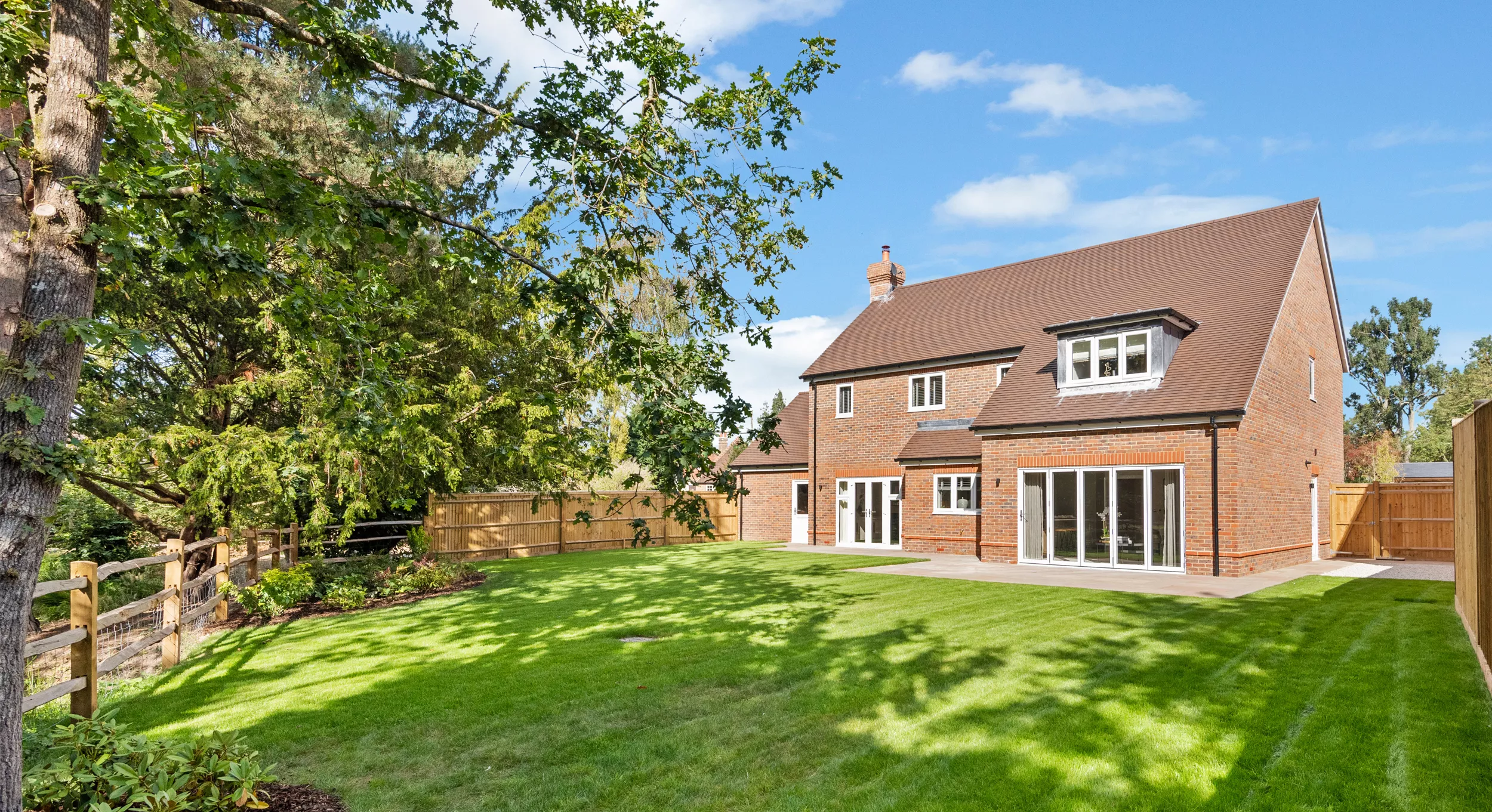 Boughtonwood Homes - Swallows Gate individually designed homes